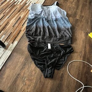 Black and Gray tankini and bottems